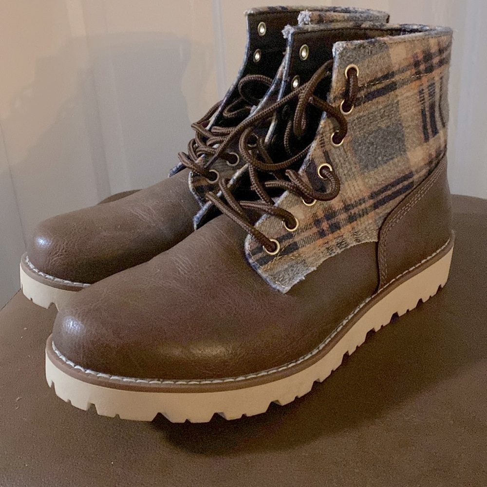 Sun + Stone Boots